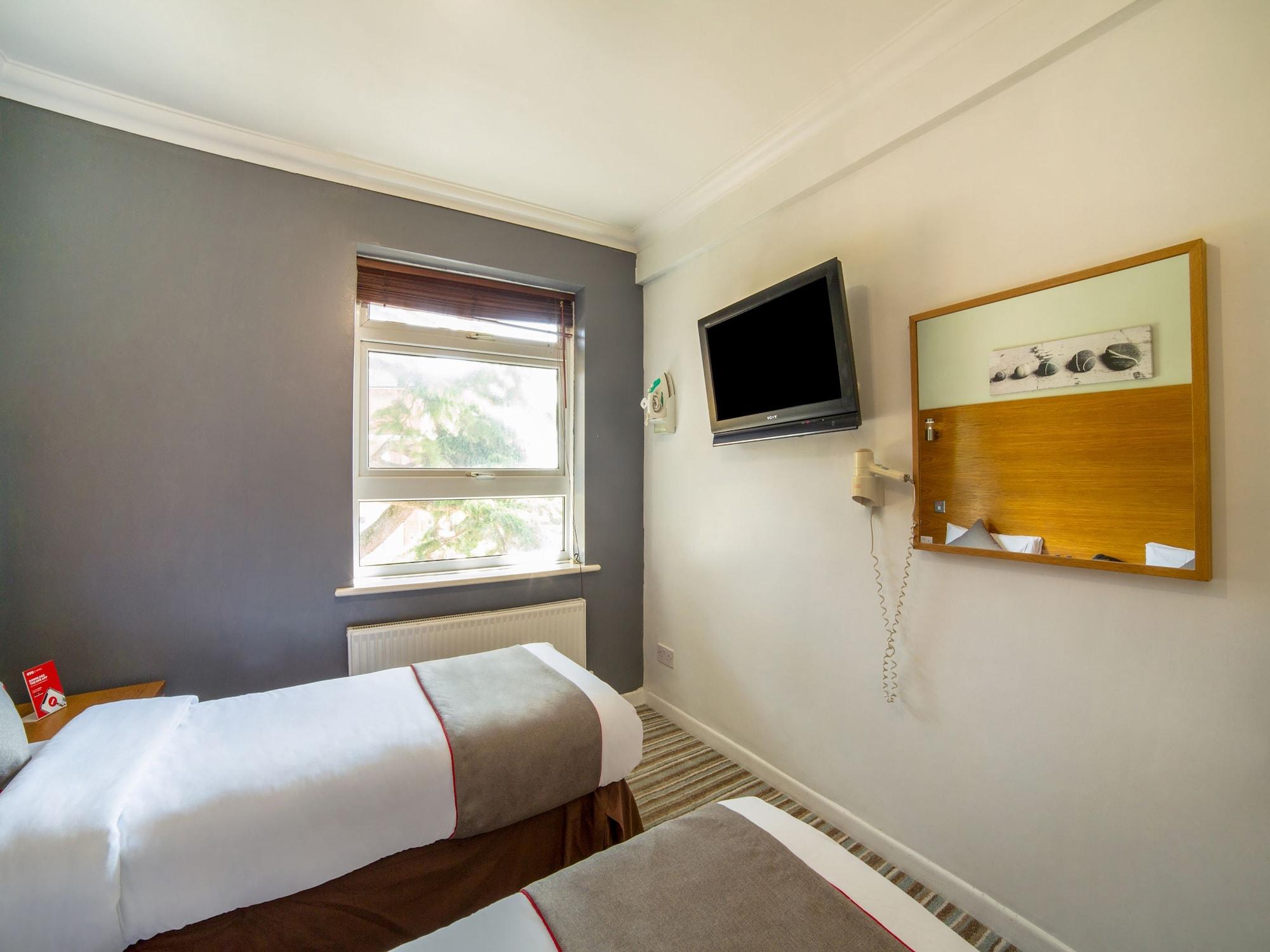 Oyo Kingsley Hotel Борнмут Экстерьер фото