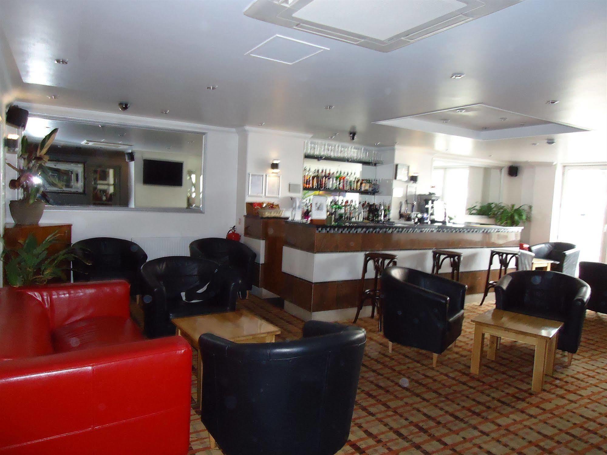 Oyo Kingsley Hotel Борнмут Экстерьер фото